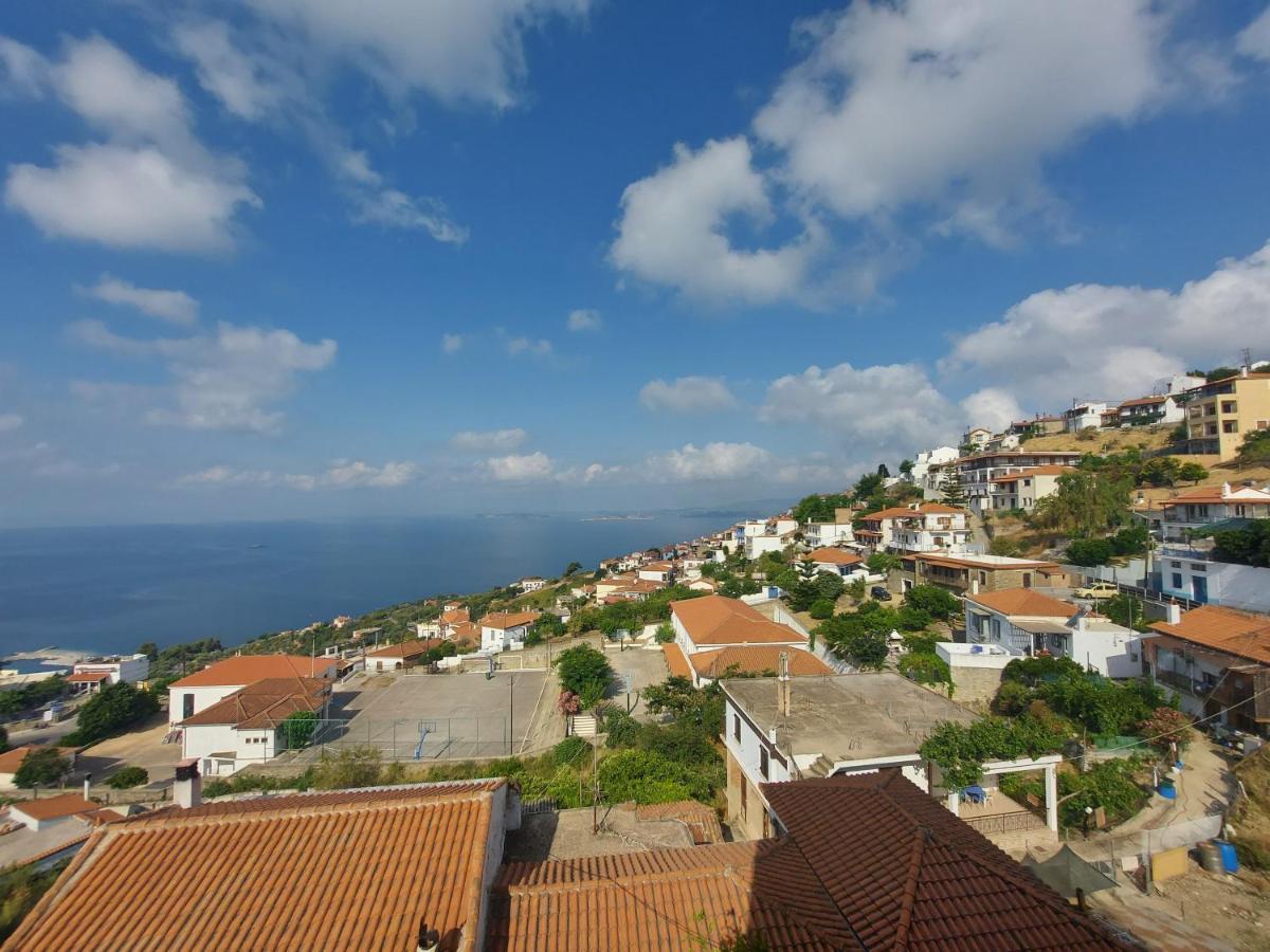 George'S Apartment Loutraki  Екстер'єр фото