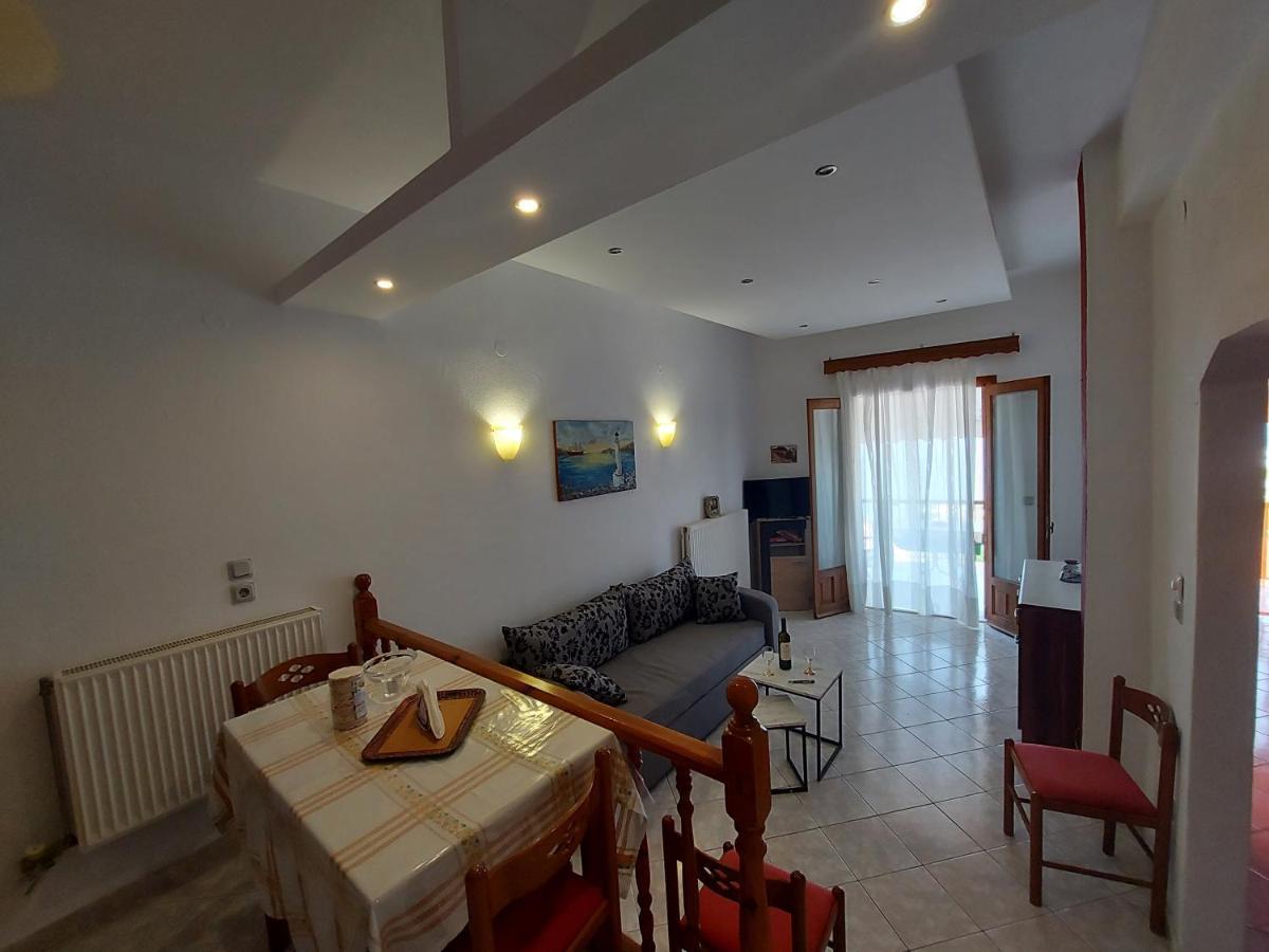 George'S Apartment Loutraki  Екстер'єр фото