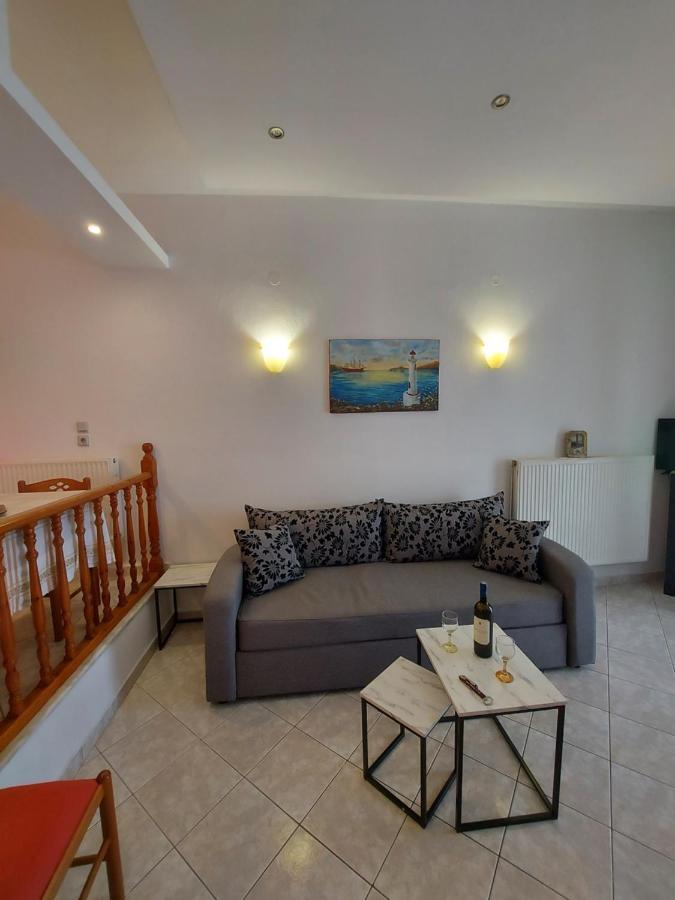George'S Apartment Loutraki  Екстер'єр фото